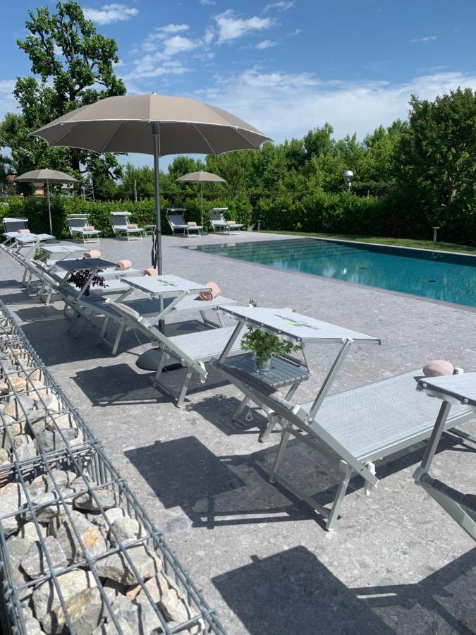 Hotel Mealba Saronno Extérieur photo