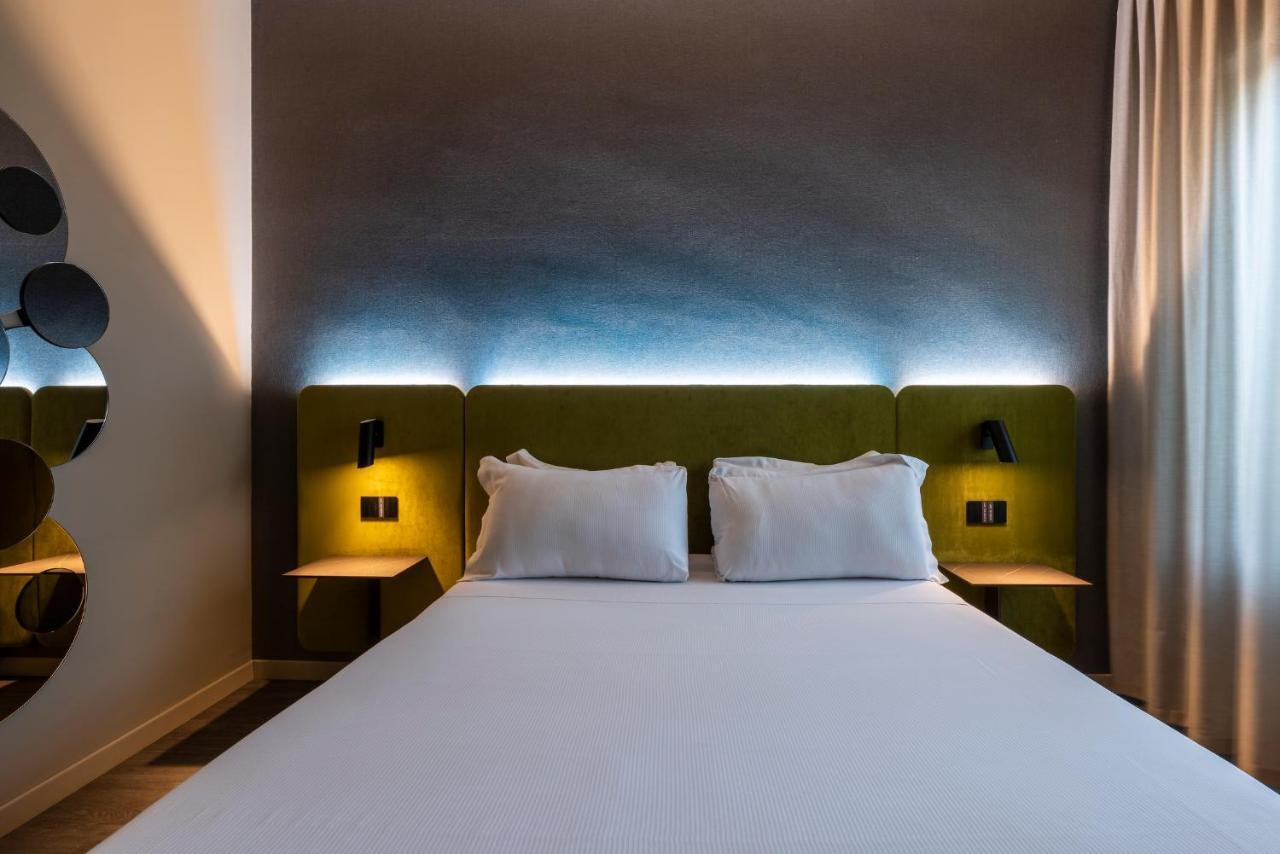 Hotel Mealba Saronno Extérieur photo