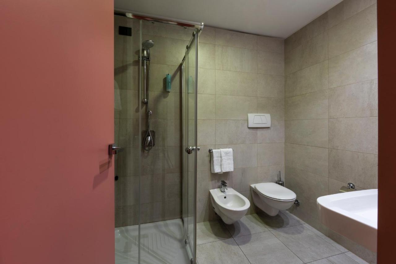 Hotel Mealba Saronno Extérieur photo